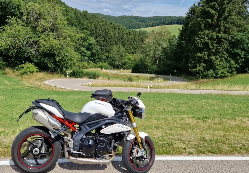 Pitbox8 Eifel Escape